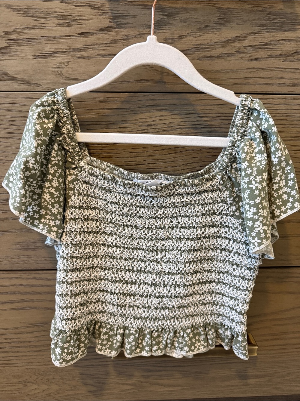 Ally B Sage Green Floral Smocked Flutter Sleeve Crop Top Girls Size M (10-12)